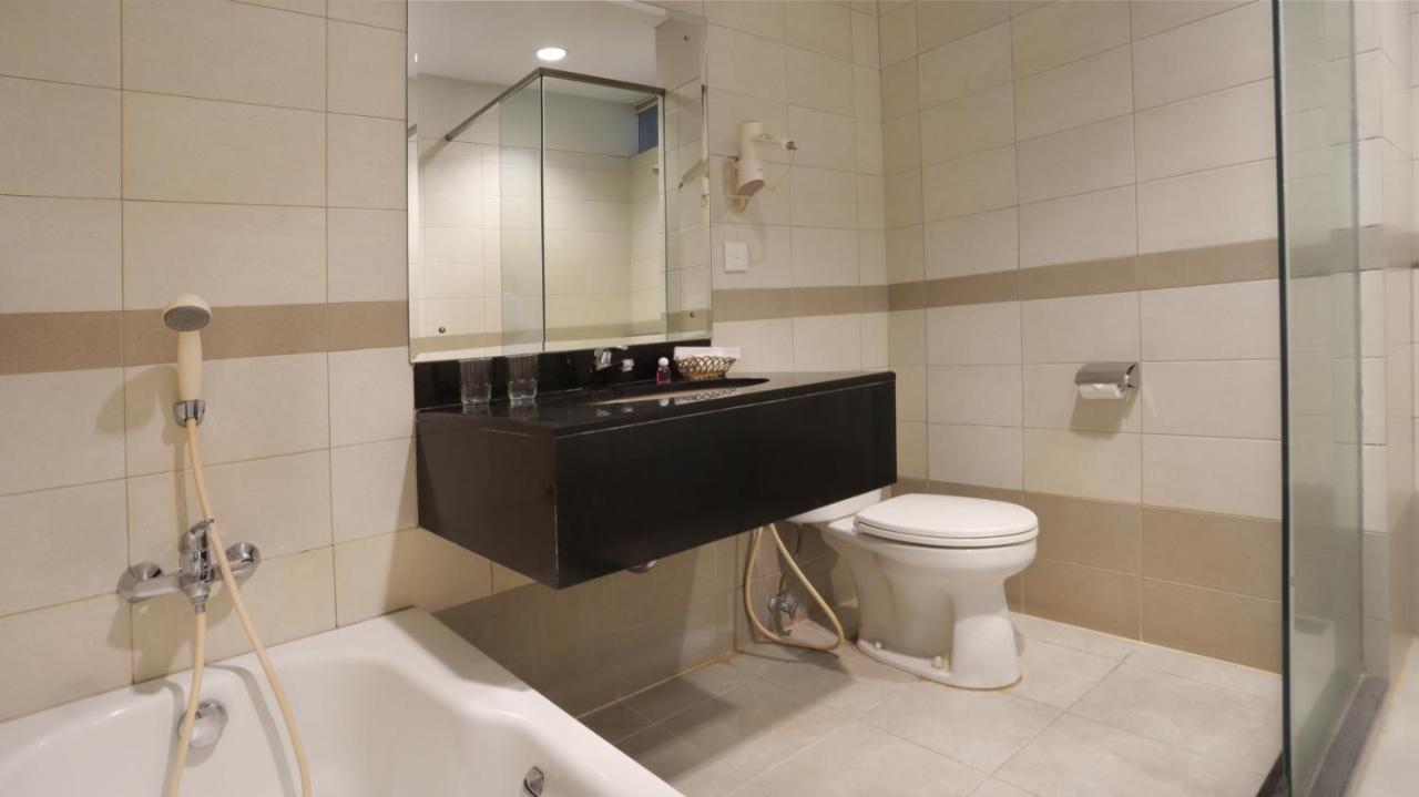 Hotel Quirin เซอมารัง ภายนอก รูปภาพ