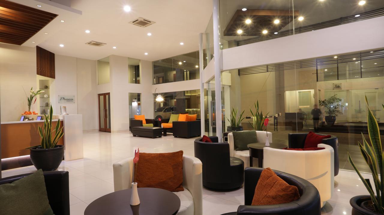 Hotel Quirin เซอมารัง ภายนอก รูปภาพ