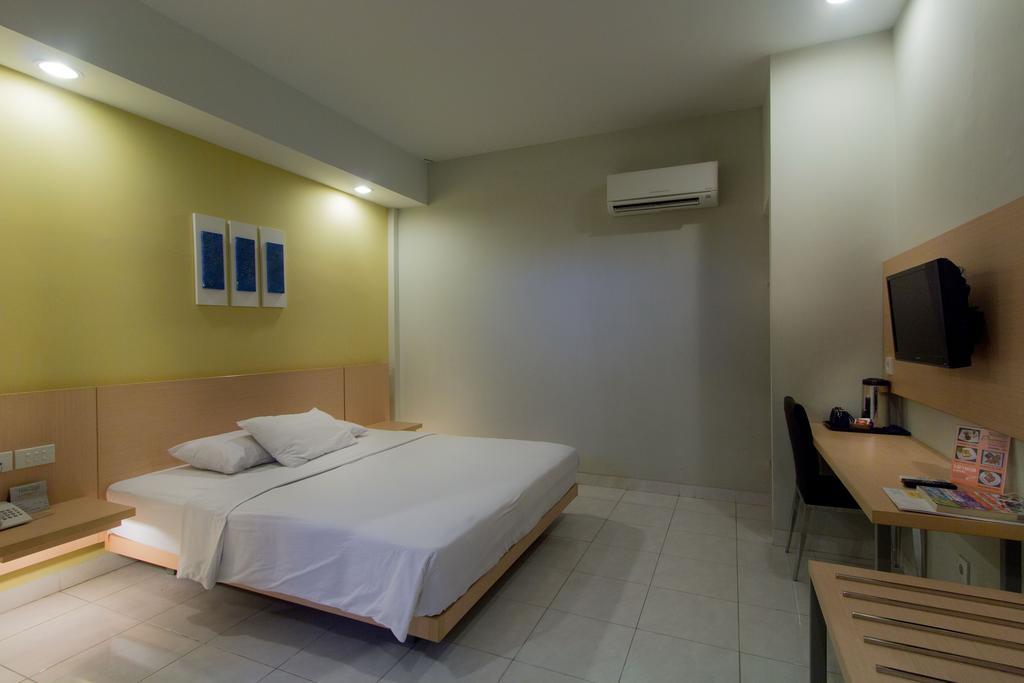 Hotel Quirin เซอมารัง ห้อง รูปภาพ