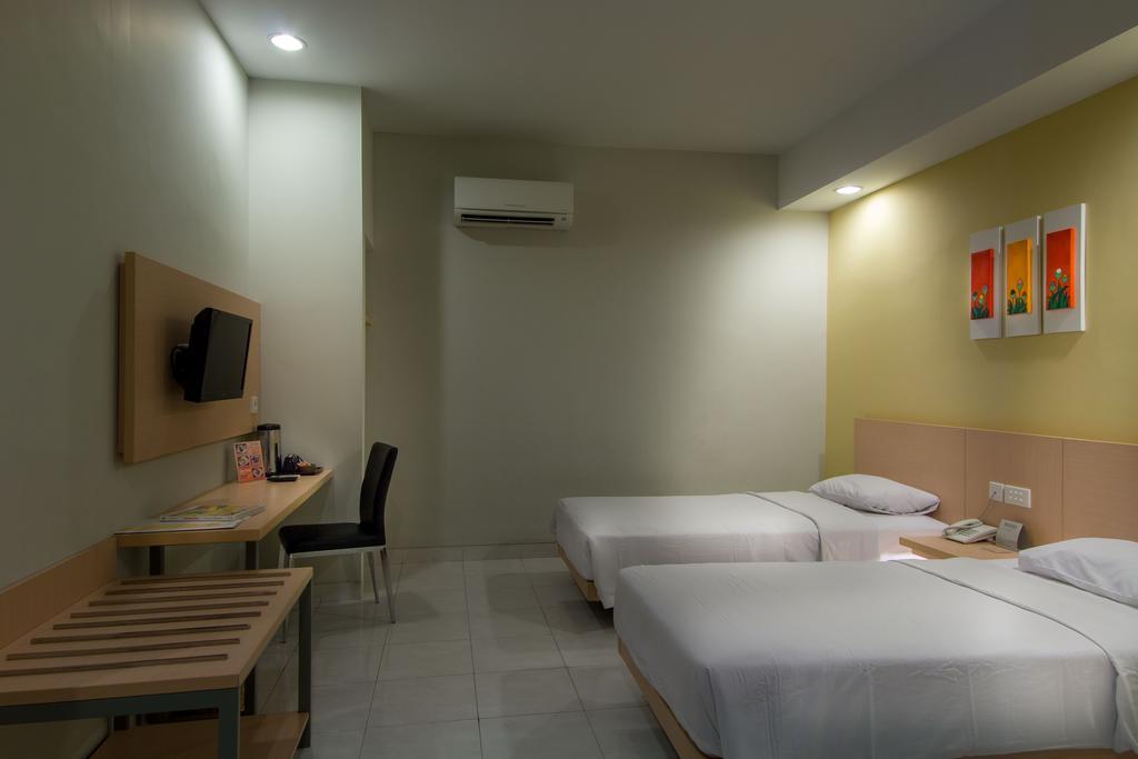 Hotel Quirin เซอมารัง ห้อง รูปภาพ