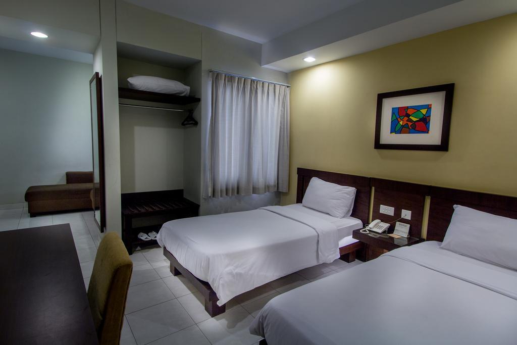 Hotel Quirin เซอมารัง ห้อง รูปภาพ